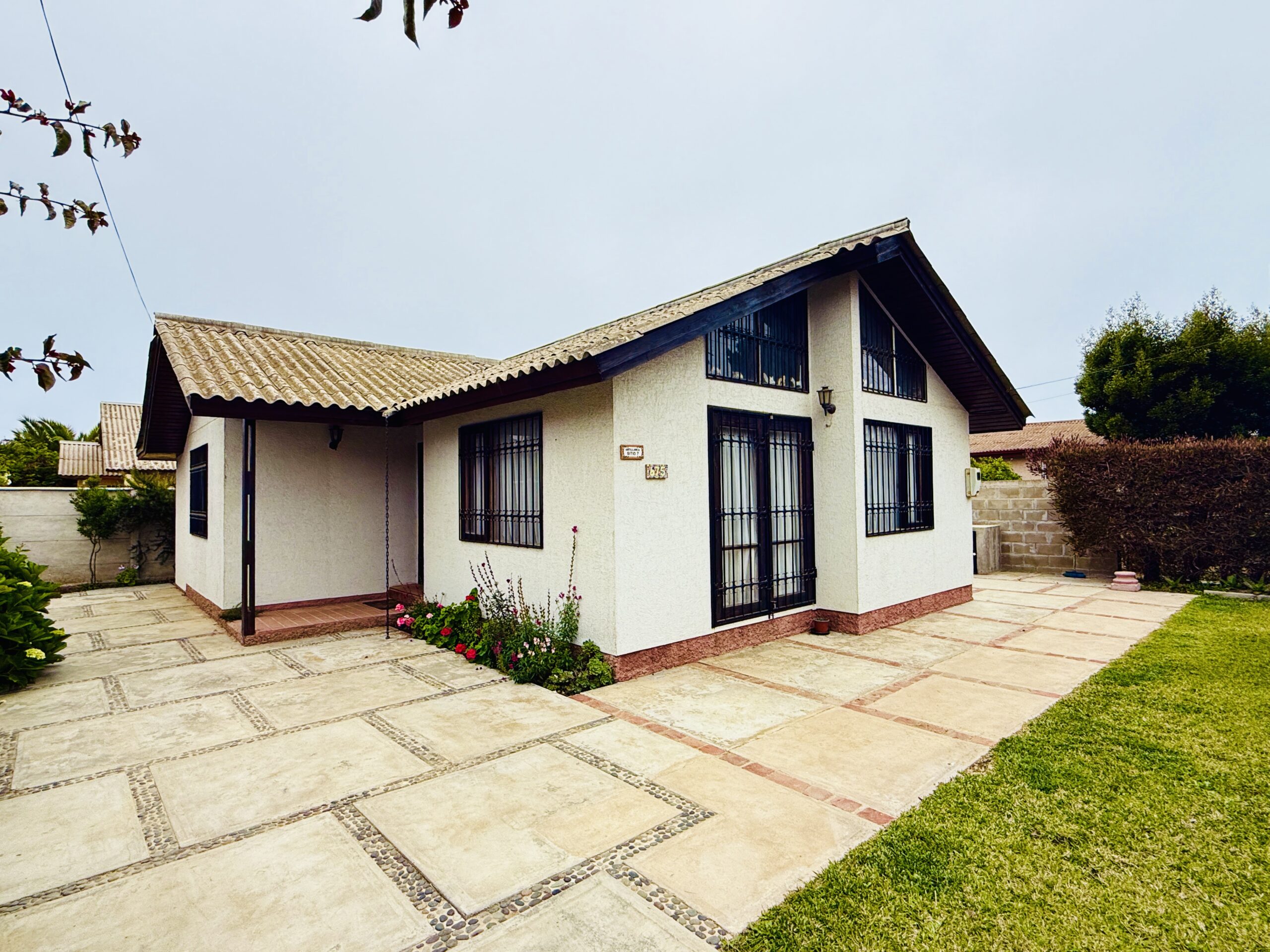 Hermosa casa Algarrobo UF 4.028
